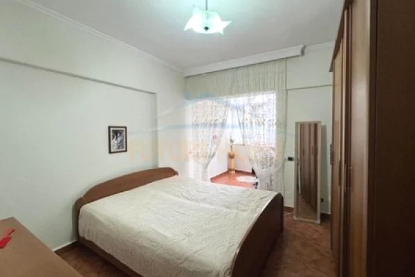 Shtepi ne shitje 2+1 ne Tirane - 215,000 Euro