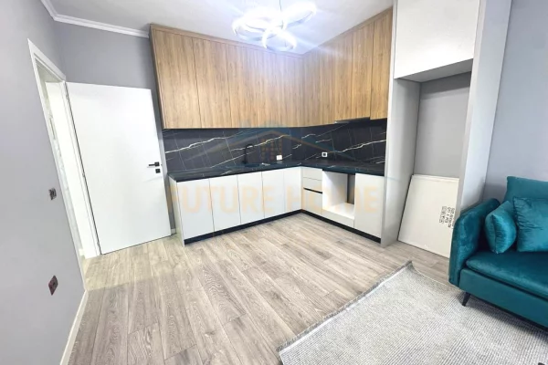 Shtepi ne shitje 2+1 ne Tirane - 175,000 Euro