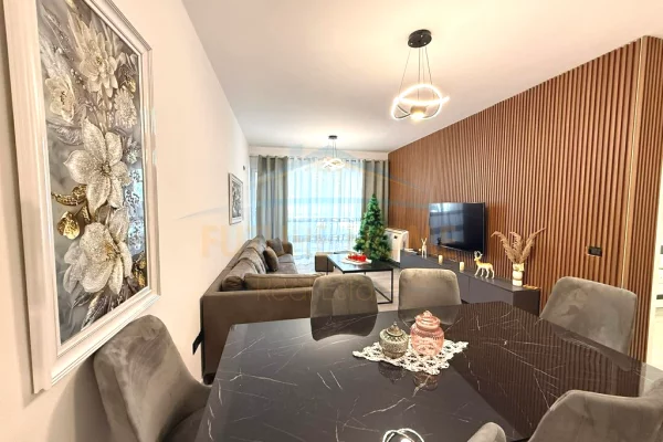 Shtepi me qera 1+1 ne Tirane - 450 Euro