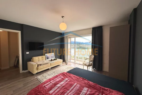 Shtepi ne shitje Vila Luksoze ne Tirane, 4+1, Mobilimi E mobiluar, Pagesa 630,000  Euro.