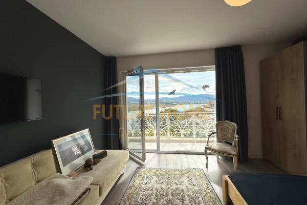 Shtepi ne shitje Vila Luksoze ne Tirane, 4+1, Mobilimi E mobiluar, Pagesa 630,000  Euro.