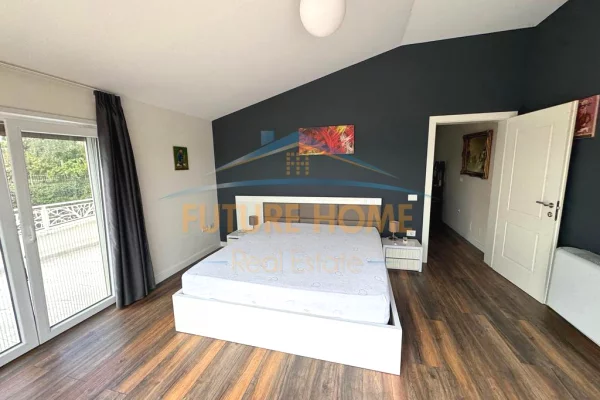 Shtepi ne shitje Vila Luksoze ne Tirane, 4+1, Mobilimi E mobiluar, Pagesa 630,000  Euro.