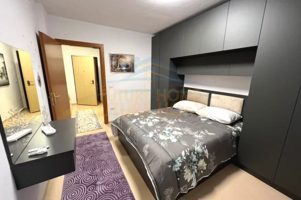 Shtepi me qera Apartament ne Tirane, 1+1, Mobilimi E mobiluar, Pagesa 550  Euro.