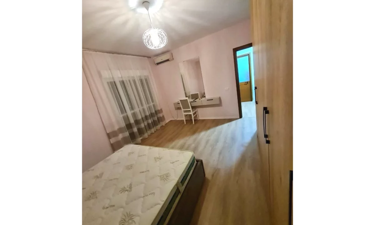 Shtepi ne shitje Apartament ne Tirane, 2+1, Mobilimi E mobiluar, Pagesa 210,000  Euro.