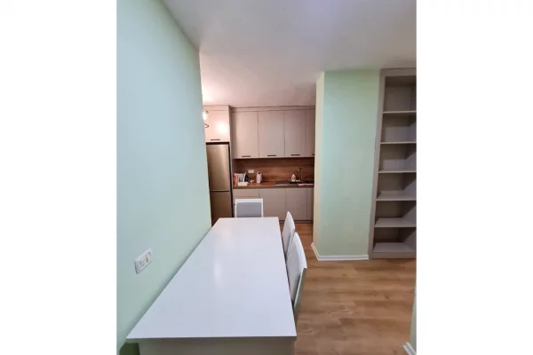 Shtepi ne shitje Apartament ne Tirane, 2+1, Mobilimi E mobiluar, Pagesa 210,000  Euro.