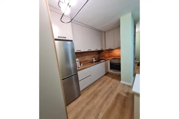 Shtepi ne shitje Apartament ne Tirane, 2+1, Mobilimi E mobiluar, Pagesa 210,000  Euro.