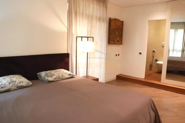 Shtepi ne shitje Apartament ne Tirane, 2+1, Mobilimi E mobiluar, Pagesa 275,000  Euro.