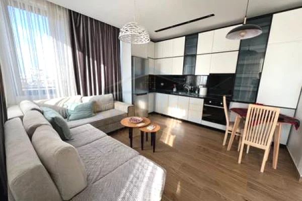 Shtepi me qera 1+1 ne Tirane - 850 Euro