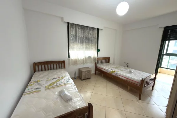 Shtepi me qera Apartament ne Tirane, 2+1, Mobilimi E mobiluar, Pagesa 550  Euro.