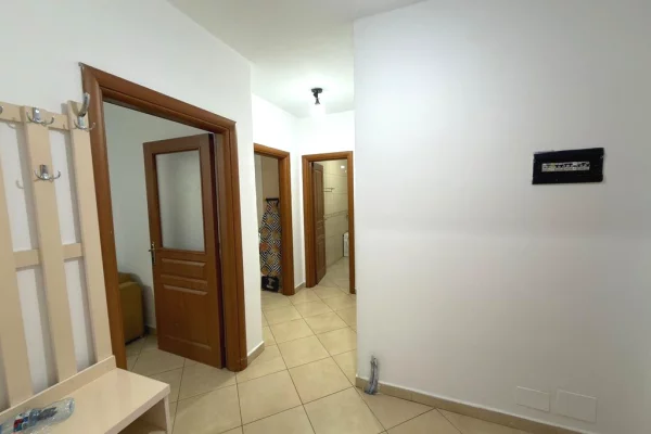 Shtepi me qera Apartament ne Tirane, 2+1, Mobilimi E mobiluar, Pagesa 550  Euro.