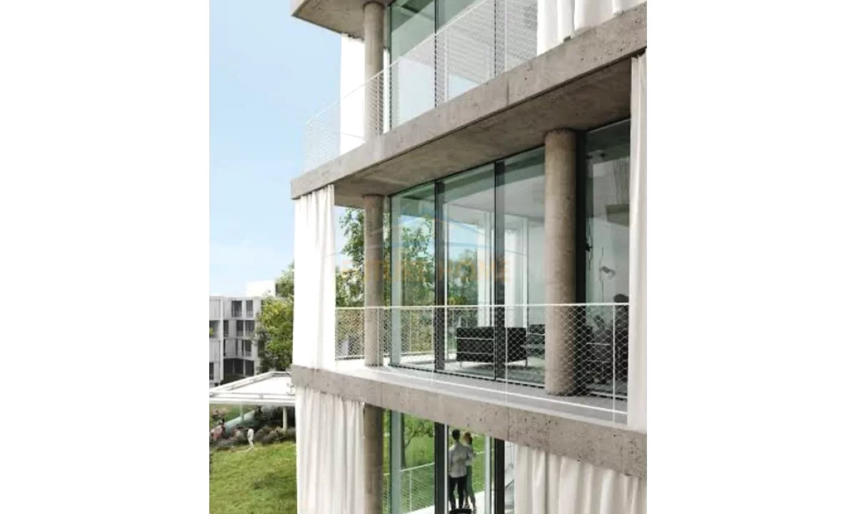 Shtepi ne shitje Apartament ne Tirane, 2+1, Mobilimi Bosh, pa mobiluar, Pagesa 262,000  Euro.