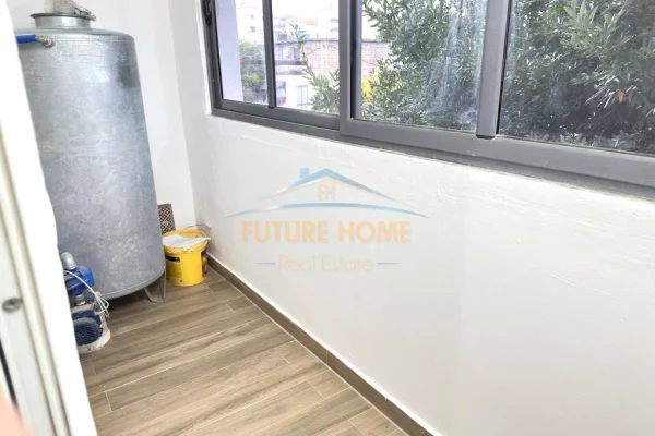 Shtepi ne shitje Apartament ne Tirane, 1+1, Mobilimi Bosh, pa mobiluar, Pagesa 95,000  Euro.