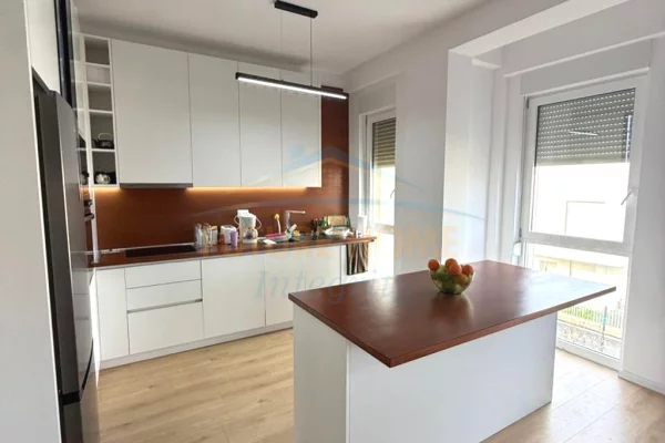 Shtepi ne shitje 3+1 ne Tirane - 399,000 Euro