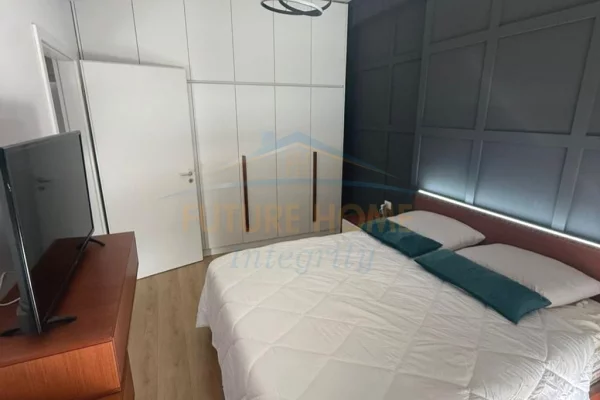 Shtepi ne shitje Vila Luksoze ne Tirane, 3+1, Mobilimi E mobiluar, Pagesa 399,000  Euro.