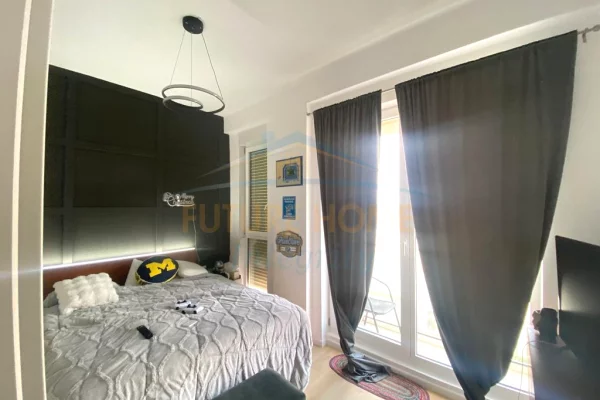 Shtepi ne shitje Vila Luksoze ne Tirane, 3+1, Mobilimi E mobiluar, Pagesa 399,000  Euro.