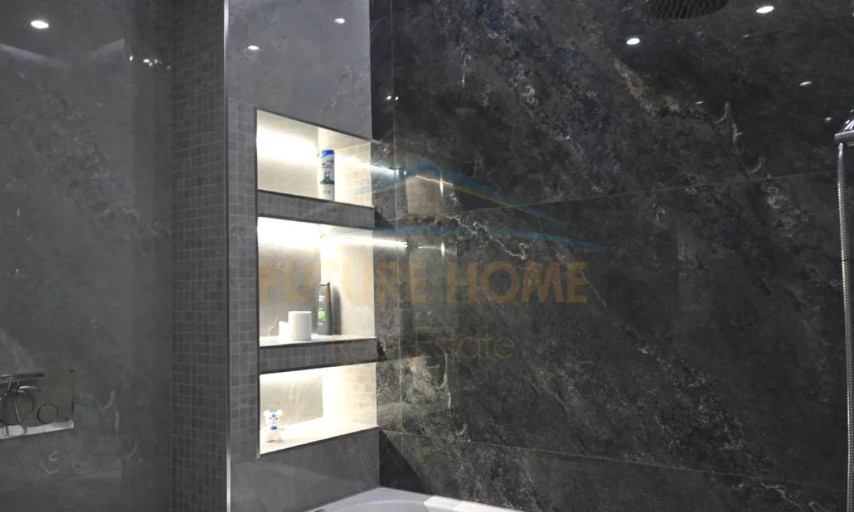 Shtepi ne shitje Apartament ne Tirane, 2+1, Mobilimi E mobiluar, Pagesa 215,000  Euro.