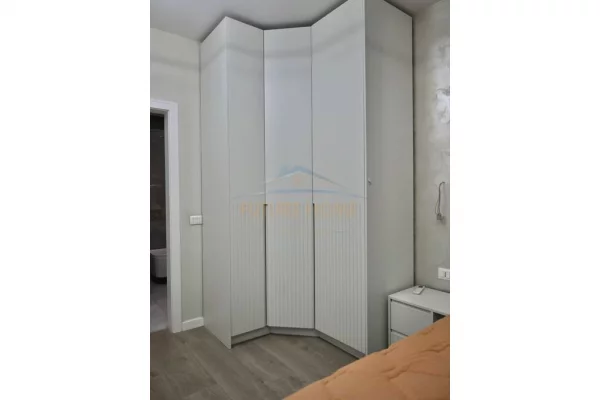 Shtepi ne shitje Apartament ne Tirane, 2+1, Mobilimi E mobiluar, Pagesa 215,000  Euro.