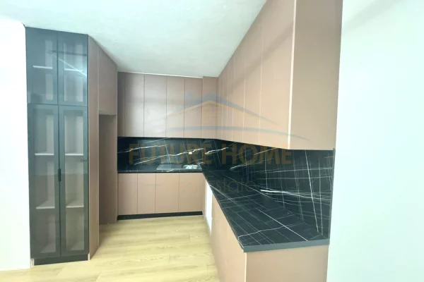 Shtepi ne shitje 2+1 ne Tirane - 158,000 Euro