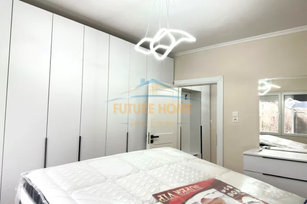Shtepi ne shitje Apartament ne Tirane, 1+1, Mobilimi E mobiluar, Pagesa 122,000  Euro.