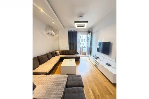 Shtepi me qera 2+1 ne Tirane - 600 Euro