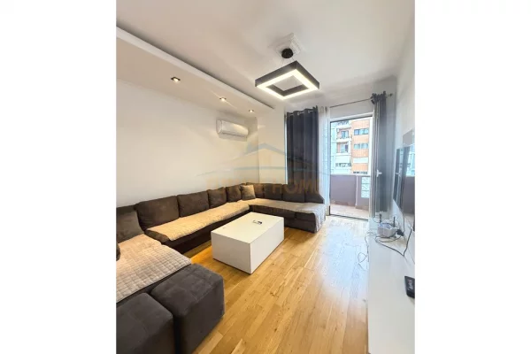 Shtepi me qera 2+1 ne Tirane - 600 Euro