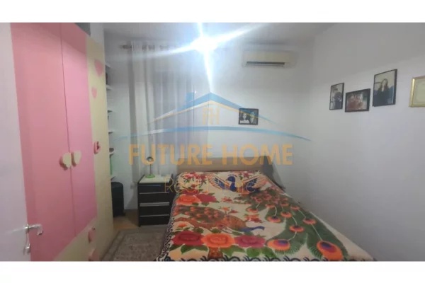 Shtepi ne shitje Apartament ne Tirane, 2+1, Mobilimi E mobiluar, Pagesa 210,000  Euro.