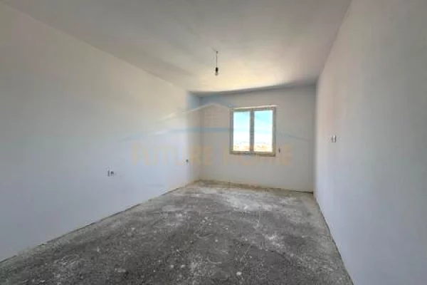 Shtepi ne shitje 2+1 ne Tirane - 83,506 Euro