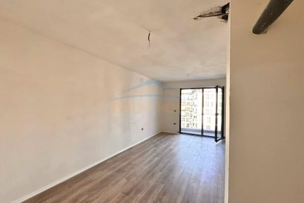 Shtepi ne shitje Apartament ne Tirane, 2+1, Mobilimi Bosh, pa mobiluar, Pagesa 165,920  Euro.