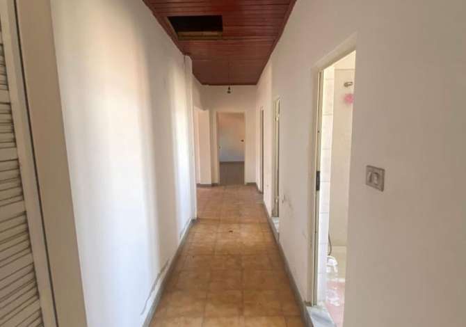 Shtepi ne shitje 7+1 ne Vlore - 480,000 Euro