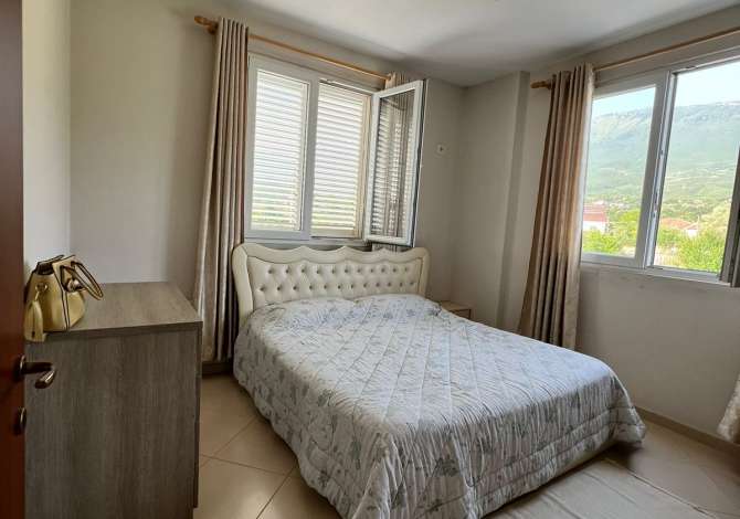 Shtepi me qera Apartament ne Tirane, 6+1, Mobilimi Pjeserisht e mobiluar, Pagesa 2,500  Euro.