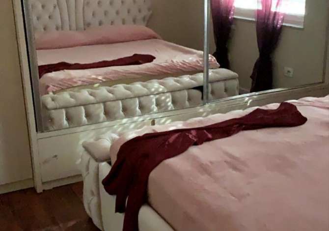 Shtepi ne shitje Apartament ne Tirane, 4+1, Mobilimi E mobiluar, Pagesa 248,000  Euro.