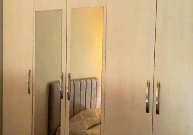 Shtepi ne shitje Apartament ne Tirane, 4+1, Mobilimi E mobiluar, Pagesa 248,000  Euro.