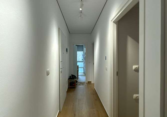 Shtepi ne shitje Apartament ne Durres, 2+1, Mobilimi E mobiluar, Pagesa 330,000  Euro.