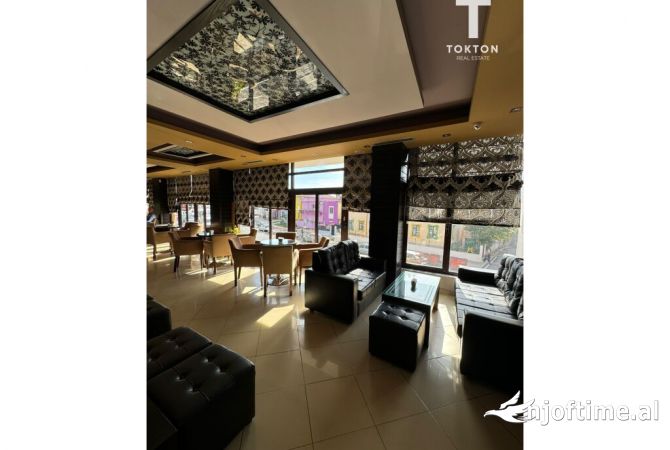 Ambient biznesi ne shitje 2+1 ne Tirane - 335,000 Euro