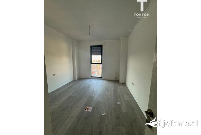 Shtepi ne shitje 3+1 ne Tirane - 250,000 Euro