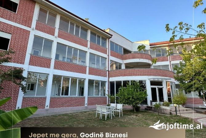Ambient biznesi me qera 5+1 ne Tirane - 5,000 Euro