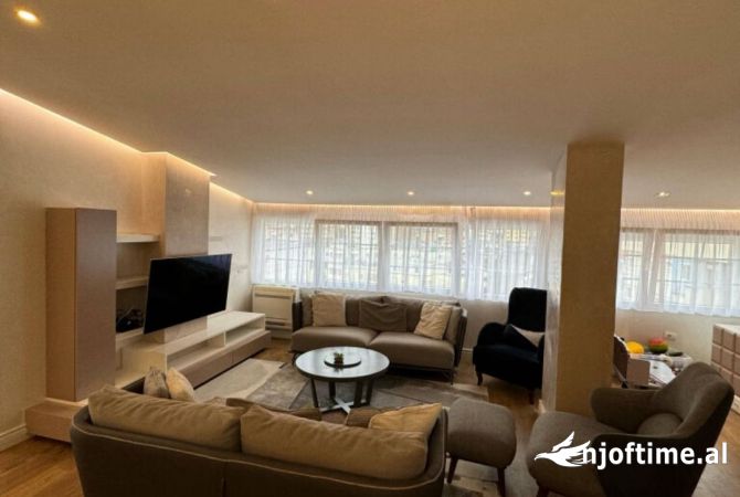 Shtepi ne shitje 3+1 ne Tirane - 350,000 Euro