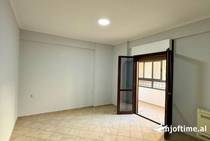 Shtepi ne shitje 3+1 ne Tirane - 295,000 Euro