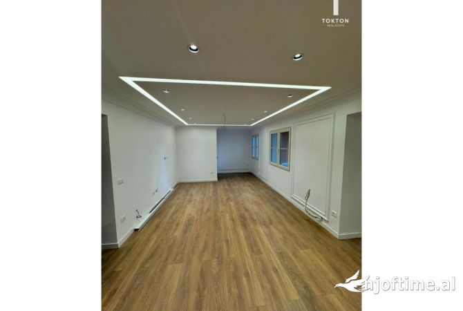 Ambient biznesi me qera 3+1 ne Tirane - 1,300 Euro