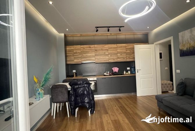Shtepi ne shitje 1+1 ne Tirane - 90,000 Euro
