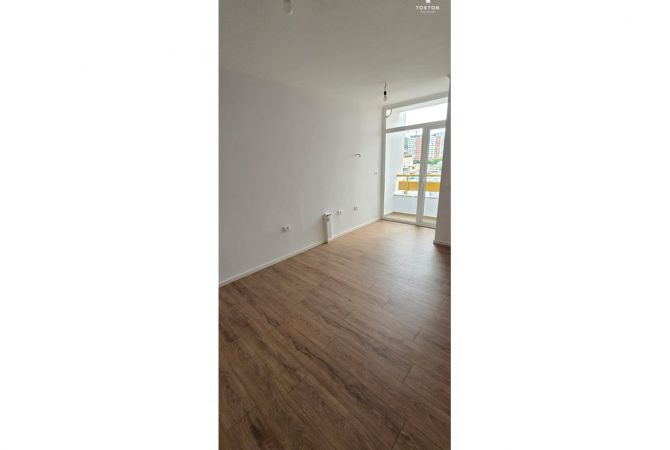 Shtepi ne shitje Apartament ne Tirane, 1+1, Mobilimi Bosh, pa mobiluar, Pagesa 115,000  Euro.
