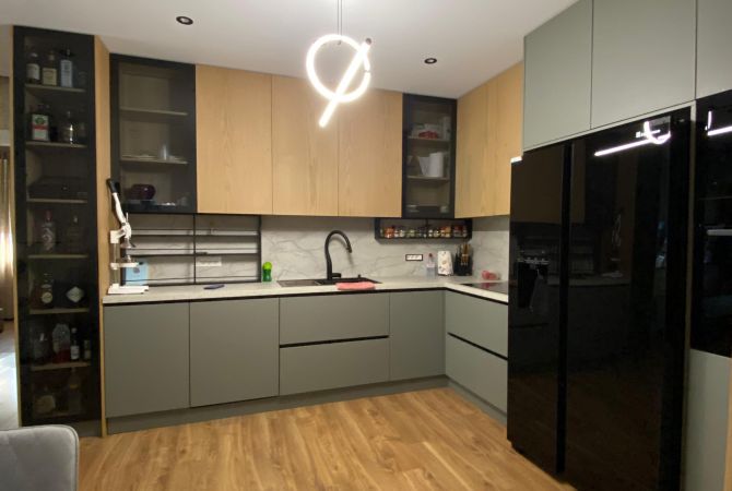 Shtepi ne shitje Apartament ne Tirane, 2+1, Mobilimi E mobiluar, Pagesa 220,000  Euro.