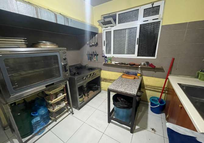 Jepet Me Qera Bar-Restorant Tek Stadiumi Dinamo [ID PL01]