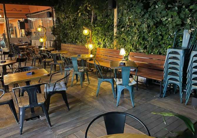 Njoftime Pune ne Tirane, Profesioni kamarier/e,ndihmes/e kuzhine , Fillestar/Pak eksperience, Pagesa 40,000  Leke.