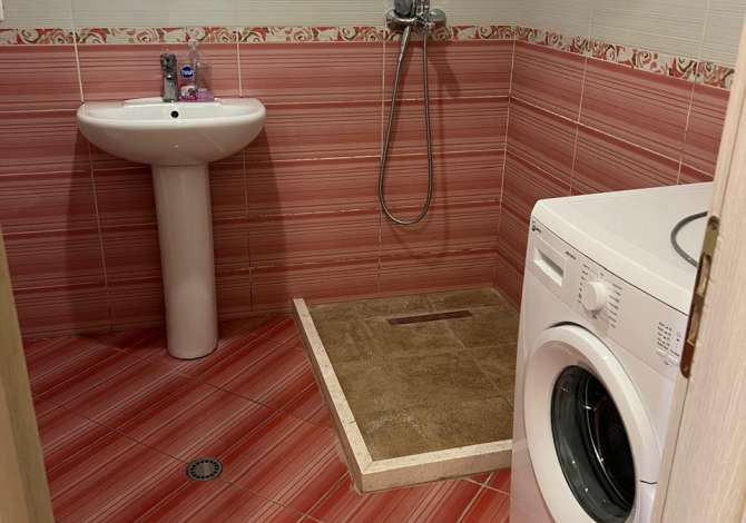Shtepi me qera 1+1 ne Tirane - 400 Euro