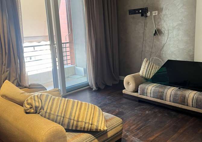Shtepi me qera Garsoniere ne Tirane - 600 Euro