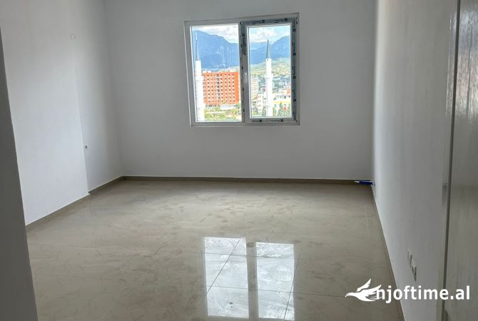 Shtepi ne shitje 2+1 ne Tirane - 105,000 Euro