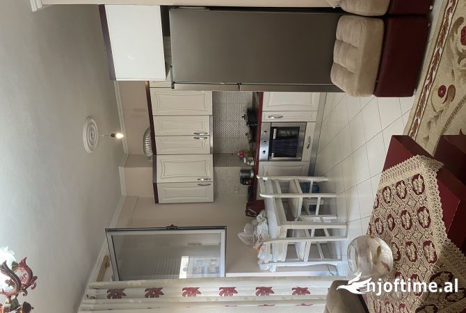 Shtepi me qera 2+1 ne Tirane - 40,000 Leke