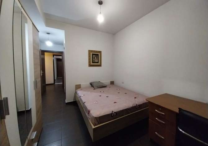 Shtepi me qera 2+1 ne Tirane - 650 Euro