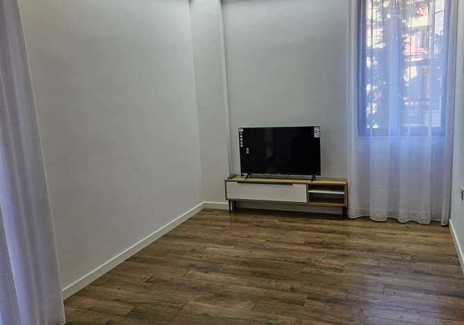 Shtepi me qera 2+1 ne Tirane - 600 Euro